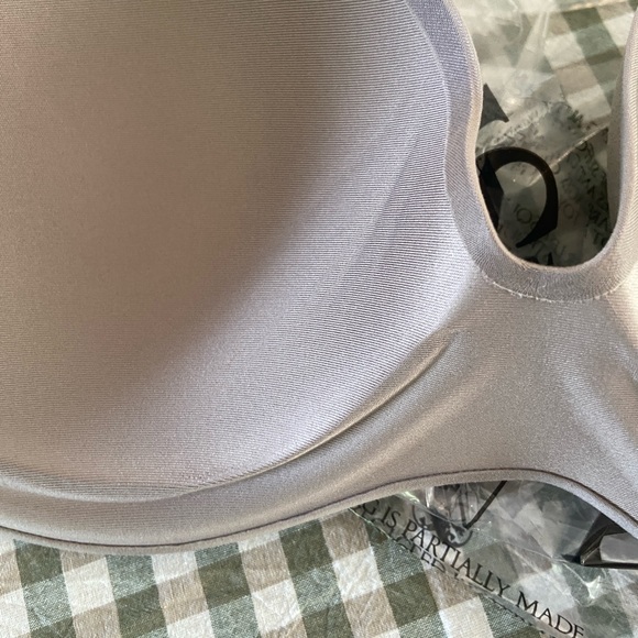 Victoria's infinity wireless perfect shape Bra - Picture 3 of 6